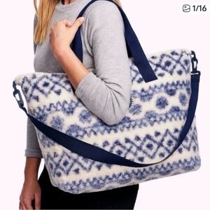 Victoria’s Secret plush fleece Sherpa Tote  Blue and white Fair Isle pattern